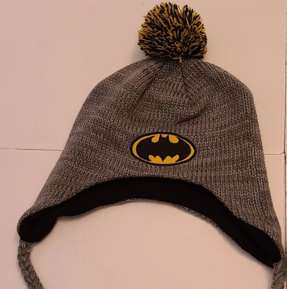DC comics ear flap hat size 14+boys